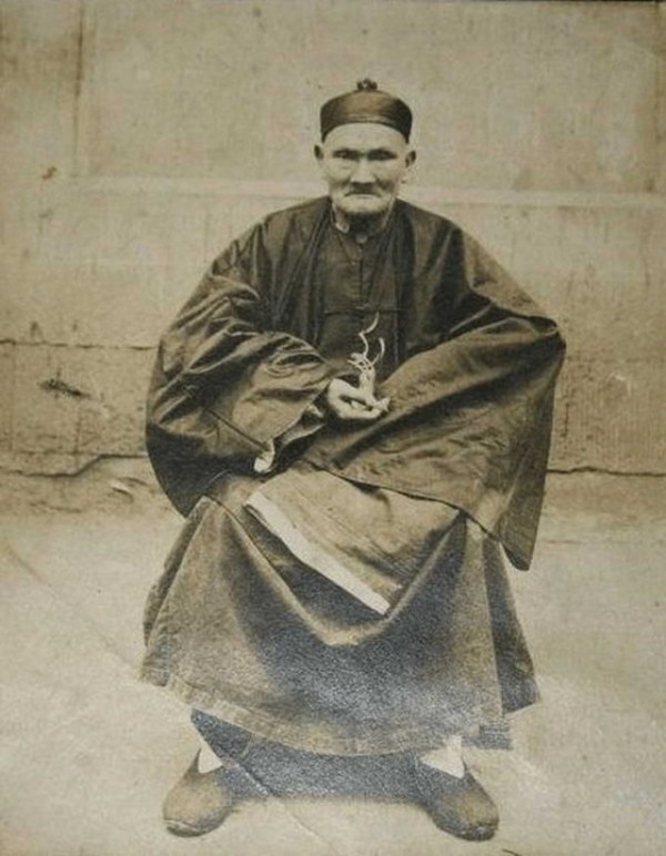 Foto: Li Čching-jün ve svých 224 letech. Foto z roku 1905
