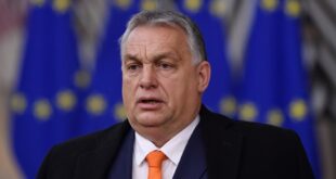 Moskva: Spojené státy usilují o sesazení premiéra Orbána